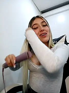 Snapshot of eva-2023 chatting on 02.25.26 eva-2023 online show from 02.25.26