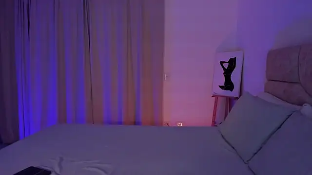 tina olsen07 online show from 10.04.25