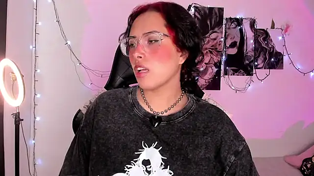 willow poisson online show from 09.09.25