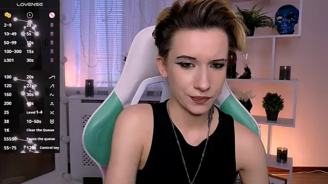 Snapshot of _Rein_ramm chatting on 05.13.26 Rein ramm online show from 05.13.26