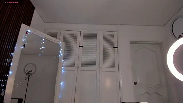 Snapshot of AdammClark1 chatting on 12.13.24 AdammClark1 online show from 12.13.24