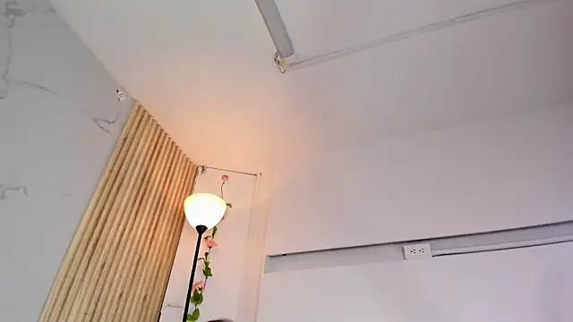 Snapshot of AdammClark1 chatting on 01.10.25 AdammClark1 online show from 01.10.25