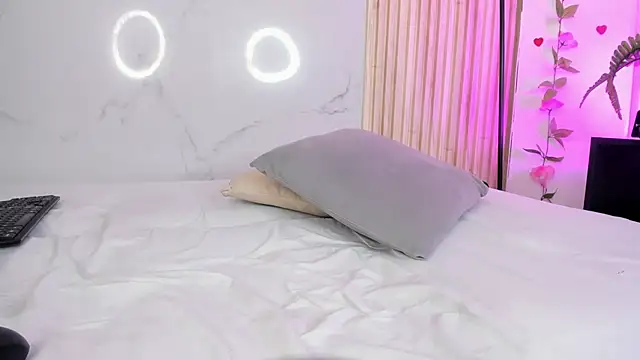 Snapshot of AdammClark1 chatting on 03.19.25 AdammClark1 online show from 03.19.25