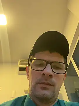 Snapshot of Juliano2289 chatting on 06.13.26 Juliano2289 online show from 06.13.26