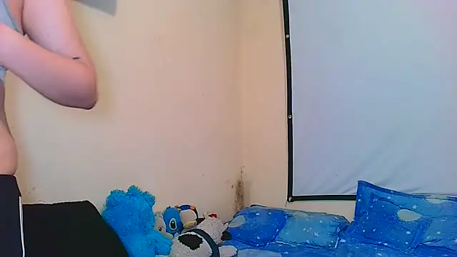 Snapshot of vanellope12 chatting on 06.05.26 vanellope12 online show from 06.05.26