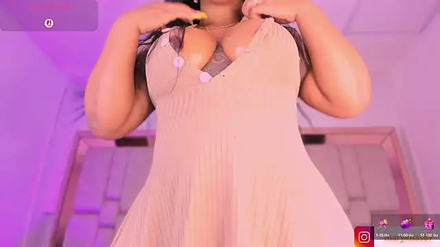 mary kisses online show from 11.20.25