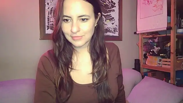 Tipsy Toes Daisy online show from 03.04.25