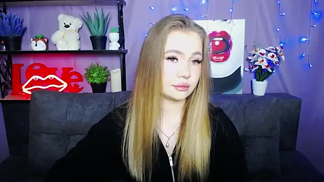 StacyYellig online show from 03.22.25