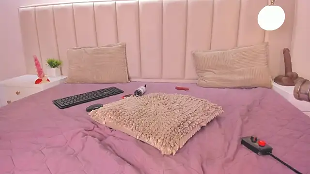 SaryBlake online show from 02.24.26