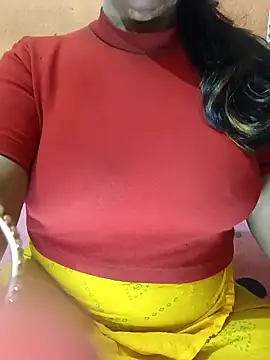 Snapshot of CUTE_SOPHIA- chatting on 12.28.24 CUTE SOPHIA- online show from 12.28.24