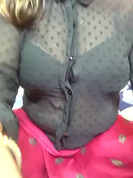 Snapshot of CUTE_SOPHIA- chatting on 01.14.25 CUTE SOPHIA- online show from 01.14.25