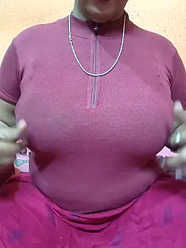 Snapshot of CUTE_SOPHIA- chatting on 01.31.25 CUTE SOPHIA- online show from 01.31.25