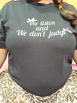 Snapshot of CUTE_SOPHIA- chatting on 09.24.25 CUTE SOPHIA- online show from 09.24.25