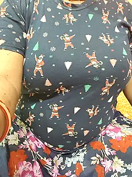 Snapshot of CUTE_SOPHIA- chatting on 11.11.25 CUTE SOPHIA- online show from 11.11.25