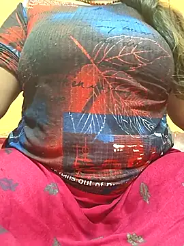 Snapshot of CUTE_SOPHIA- chatting on 12.17.25 CUTE SOPHIA- online show from 12.17.25