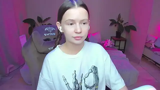 HelloRoxy online show from 12.20.24