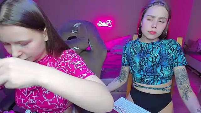 HelloRoxy online show from 01.29.25