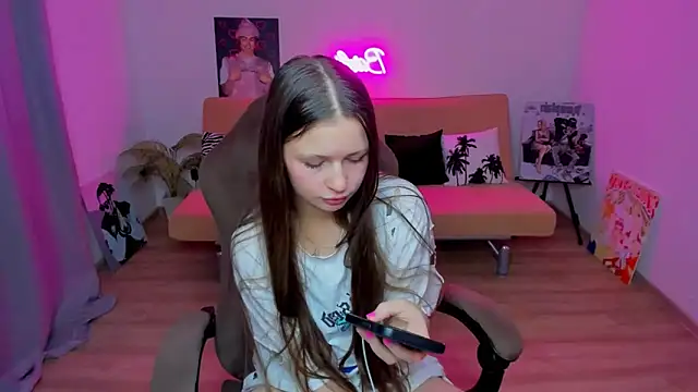 HelloRoxy online show from 10.26.25