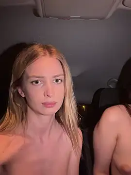 Snapshot of EvieEvans chatting on 03.21.25 EvieEvans online show from 03.21.25