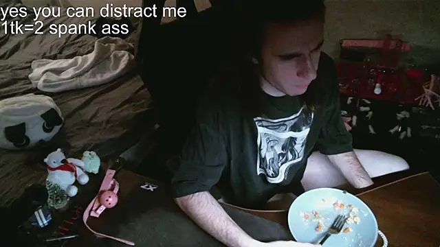 izilizi 23 online show from 12.09.24