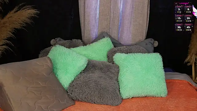 Snapshot of isaibanez chatting on 02.19.25 isaibanez online show from 02.19.25