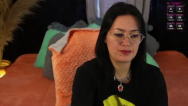 Snapshot of isaibanez chatting on 03.02.25 isaibanez online show from 03.02.25