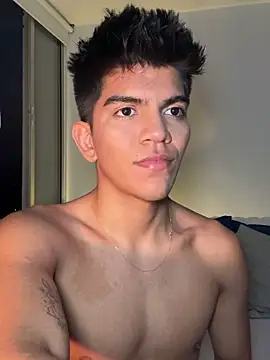 Snapshot of santiago_01 chatting on 12.16.24 santiago 01 online show from 12.16.24