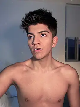 Snapshot of santiago_01 chatting on 02.07.25 santiago 01 online show from 02.07.25