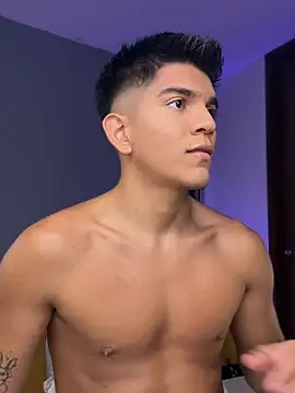 Snapshot of santiago_01 chatting on 02.06.26 santiago 01 online show from 02.06.26