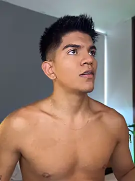 Snapshot of santiago_01 chatting on 02.11.26 santiago 01 online show from 02.11.26