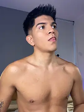 santiago 01 online show from 04.16.26