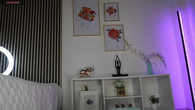 LillyDolls23 online show from 09.11.25