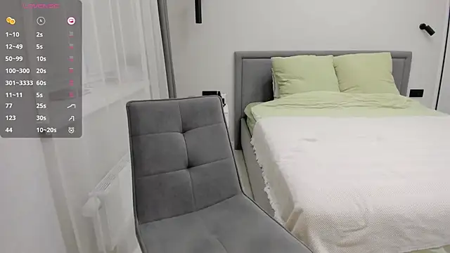 Snapshot of xxnadya chatting on 11.03.25 xxnadya online show from 11.03.25