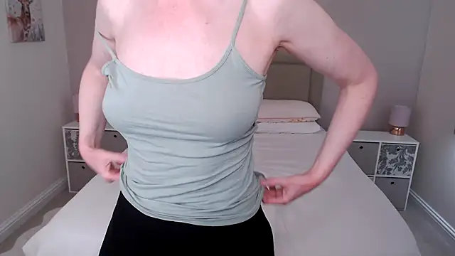 British Goddess Anna online show from 01.28.25