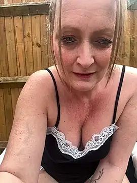 HoneyBluex online show from 03.23.26