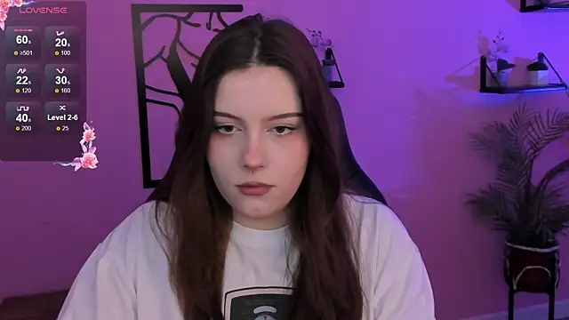 CoralineKeyns online show from 03.05.25