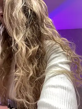 Lunalikaiya online show from 11.18.25