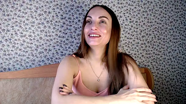 Snapshot of Tinadream20 chatting on 11.08.25 Tinadream20 online show from 11.08.25