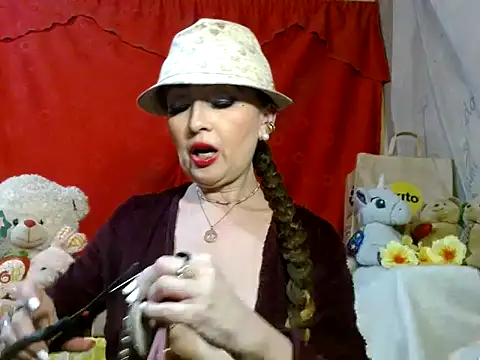 Snapshot of hottieperla chatting on 02.23.26 hottieperla online show from 02.23.26