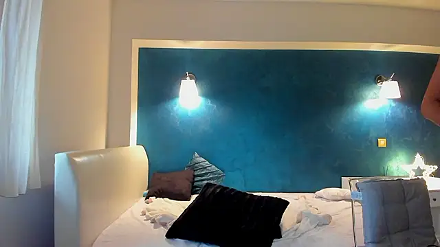 Awesome Jolie online show from 12.10.24