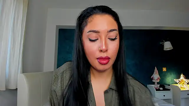 Awesome Jolie online show from 03.12.25