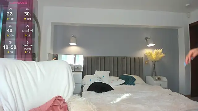 Awesome Jolie online show from 10.22.25