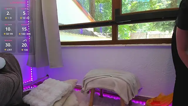 Awesome Jolie online show from 05.30.26