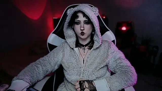 Snapshot of Rory_Pink chatting on 04.15.26 Rory Pink online show from 04.15.26