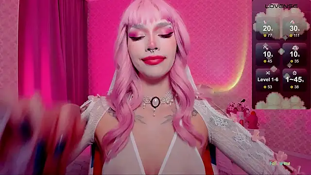 Snapshot of LeylaNoiry chatting on 09.11.25 LeylaNoiry online show from 09.11.25