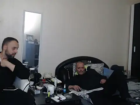 Snapshot of Terizizz chatting on 04.12.26 Terizizz online show from 04.12.26