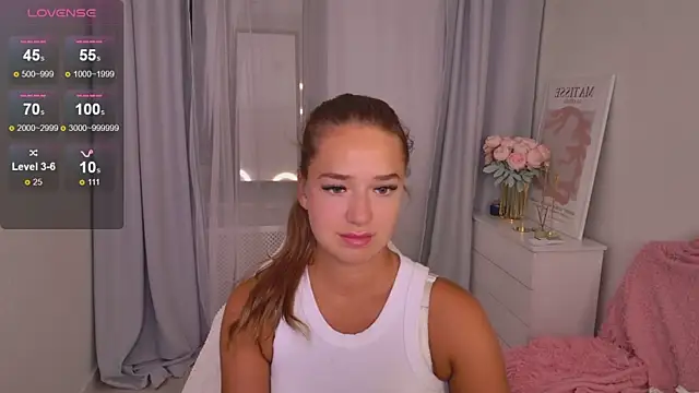 Snapshot of LovelyJessie chatting on 09.12.25 LovelyJessie online show from 09.12.25