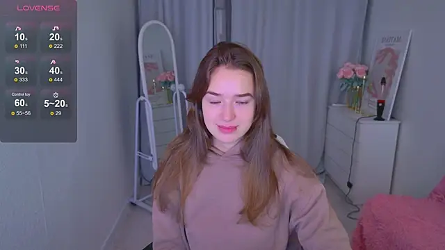 Snapshot of LovelyJessie chatting on 01.12.26 LovelyJessie online show from 01.12.26