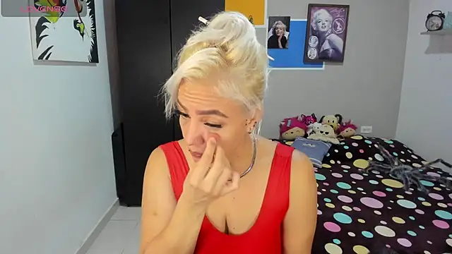 Snapshot of LuCKy_JoK chatting on 10.14.25 LuCKy JoK online show from 10.14.25