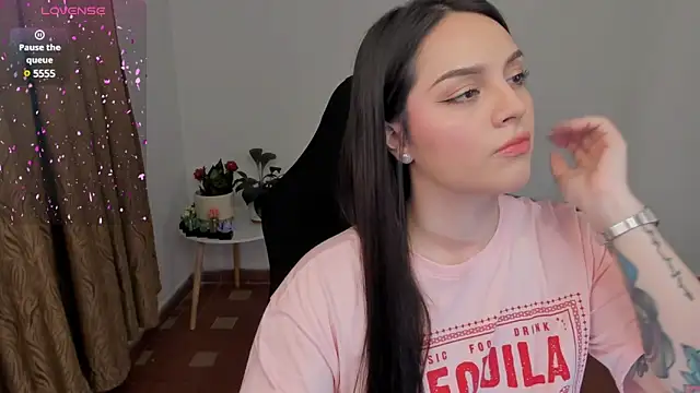 anaveleeez online show from 12.29.24